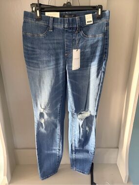 Women's Judy Blue Distressed Light Blue Jeggings